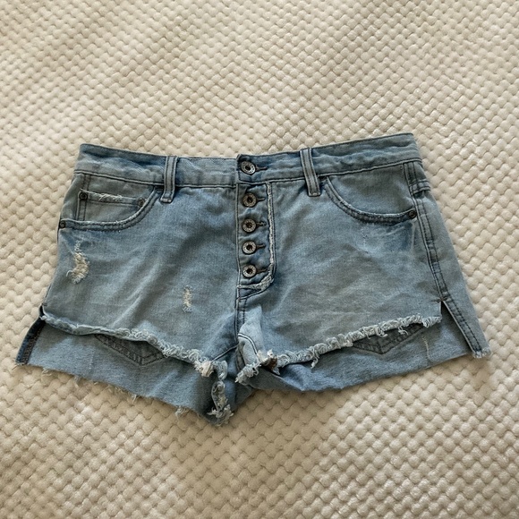 Free People Pants - Free People Light‎ Wash Button Fly Distressed Jean Shorts - Size 25